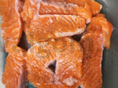 Švelniai sūdyta lašiša su sezamo sėklomis Žingsnis 1