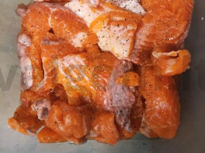 Švelniai sūdyta lašiša su sezamo sėklomis Žingsnis 2