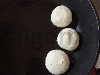 Sūrio pyragai "Varškės dėžutės" Žingsnis 3