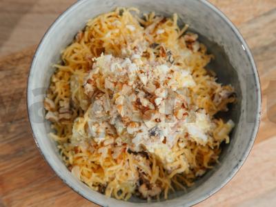 Žuvies salotos su grybais ir graikiniais riešutais Žingsnis 5