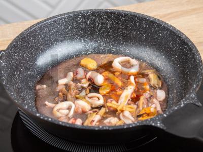 Soba su jūros gėrybėmis ir saldžiųjų aitriųjų paprikų padažu Žingsnis 3