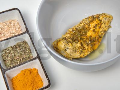 Vištienos salotos mikrobangų krosnelėje Žingsnis 1