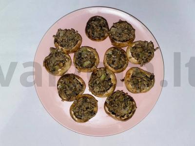 Įdaryti grybai su namine malta mėsa Žingsnis 4