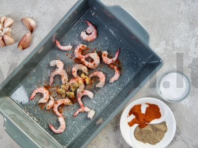 Grietinėlės padažas su krevetėmis Žingsnis 1
