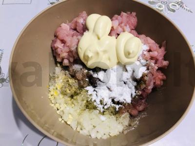 Smulkinti kalakutienos kotletai su majonezu Žingsnis 6