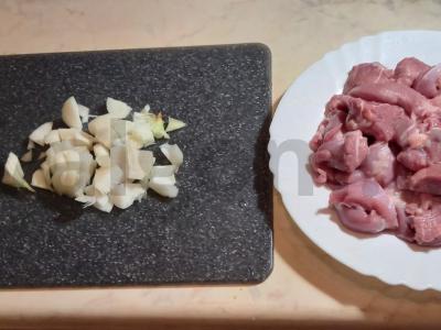 Bulgur su kalakutiena ir prieskoniais Žingsnis 1