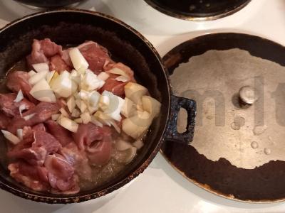 Bulgur su kalakutiena ir prieskoniais Žingsnis 2