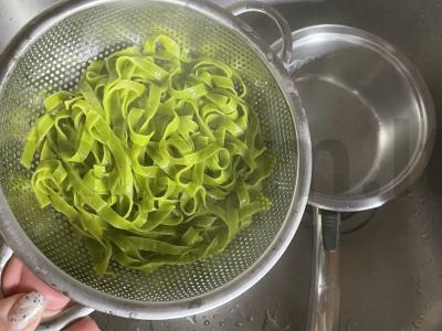 Makaronai su midijomis Žingsnis 4