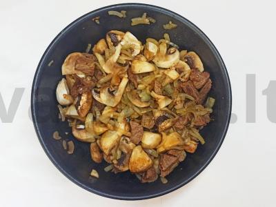 Išskirtinė veršiena su grybais Žingsnis 4