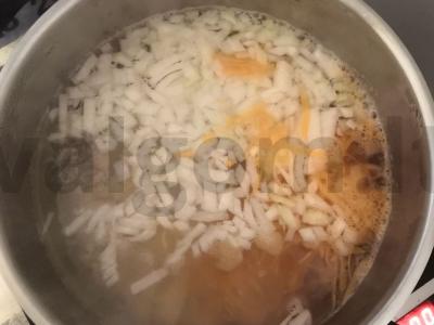 Sriuba su kiaulienos kukuliais, daržovėmis ir ryžiais Žingsnis 11