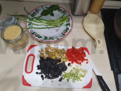 Kuskusas su mėtomis ir alyvuogėmis Žingsnis 1