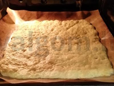 Varškės tešla picai arba chačapuri pagrindine nuotrauka