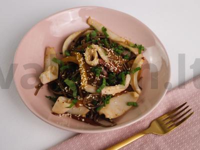 Soba su kalmarais ir saldžiųjų aitriųjų paprikų padažu Žingsnis 9