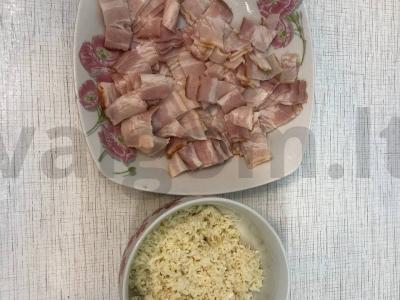 Aštrūs spagečiai su pomidorais ir šonine Žingsnis 1