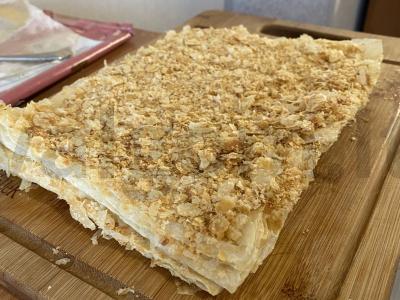 Napoleono pyragas iš sluoksniuotos tešlos be mielių Žingsnis 6