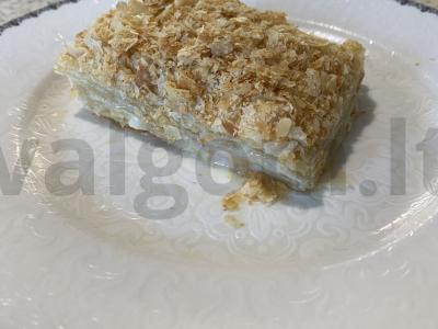 Napoleono pyragas iš sluoksniuotos tešlos be mielių pagrindine nuotrauka