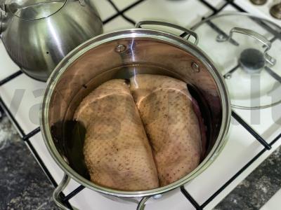 Anties filė bruknių padaže Žingsnis 1