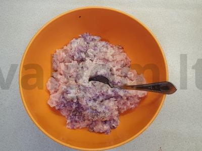 Mėsos kukuliai su džiūvėsėliais Žingsnis 1