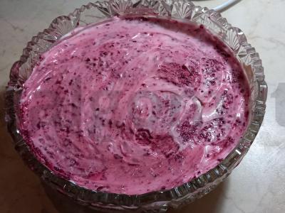 Salotos "Silkė po kailiu", paruoštos naudojant mėsmalę pagrindine nuotrauka