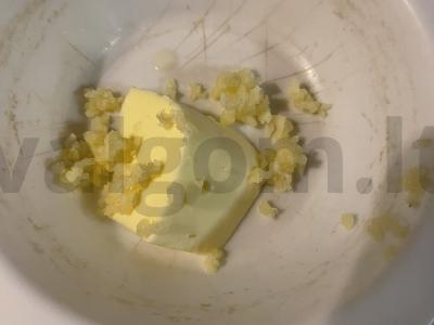 Traškūs česnakinių bulvių apskritimai Žingsnis 1