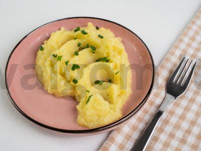 Česnakinė bulvių košė su sultiniu Žingsnis 5