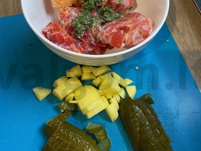 Greitas rassolnik su vištiena ir perlinių kruopų sriuba Žingsnis 3