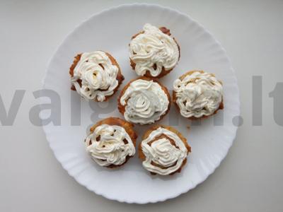 Užkandžių pyragėliai pagrindine nuotrauka