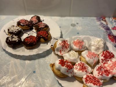 Desertiniai "Donutai" su glajumi Žingsnis 12