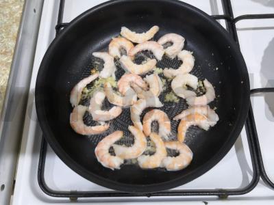 "Cezaris su karališkosiomis krevetėmis ir parmezanu. Žingsnis 2