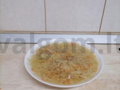 Tikra skani raugintų kopūstų sriuba Žingsnis 3