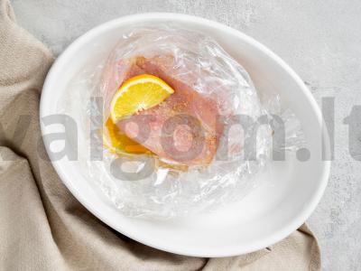 Kepta kalakutiena su citrina Žingsnis 2