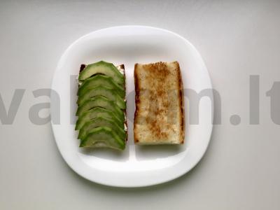 Sumuštinis su lašiša ir avokadu Žingsnis 5