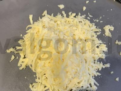 Aštrios salotos su marinuotais svogūnais ir žalia jautienos krūtinine Žingsnis 3