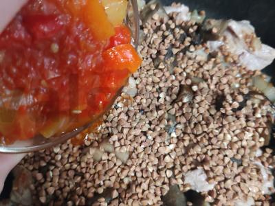 Miško grybai su mėsa ir grikiais Žingsnis 3