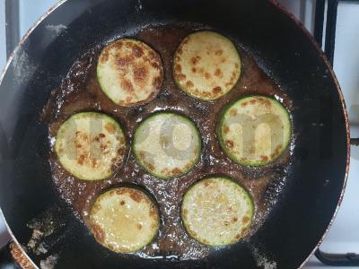 Keptos cukinijos su sūrio įdaru Žingsnis 2