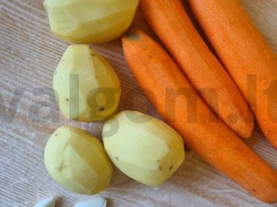 Korėjietiškos marinuotos morkos Žingsnis 1