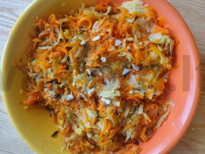 Korėjietiškos marinuotos morkos pagrindine nuotrauka