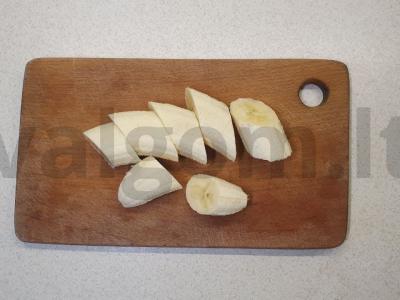 Bananai su aromatizuotomis braškėmis Žingsnis 1