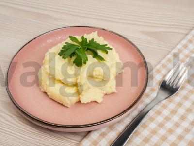 Bulvių košė multicooker su pienu Žingsnis 7