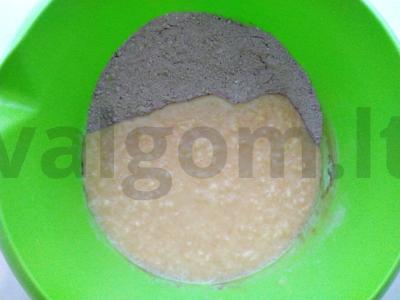 Paprasti imbieriniai sausainiai su obuoliais Žingsnis 3