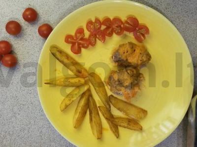 Kepti mėsos kukuliai su kečupu pagrindine nuotrauka