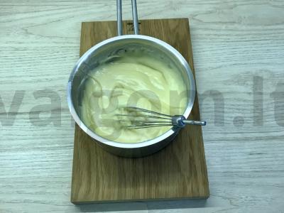 Subtilūs profiteroles su vaniliniu kremu Žingsnis 8