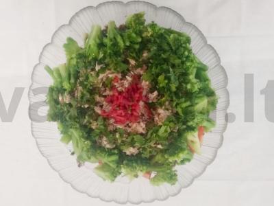 Salotos su brokoliais, avinžirniais, tunu ir kaparėliais Žingsnis 1