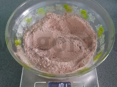 Šokoladiniai keksiukai mikrobangų krosnelėje Žingsnis 1