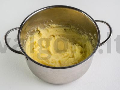 Bulvių košė su sultiniu Žingsnis 3