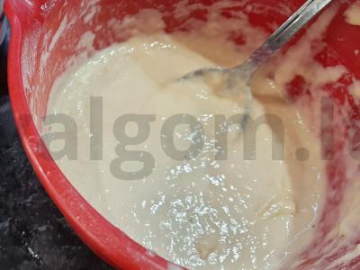 Kondensuoto sutirštinto pieno blyneliai Žingsnis 2