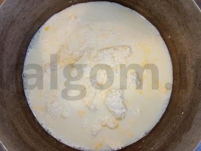 Naminis lydytas sūris iš varškės ir kiaušinių Žingsnis 1