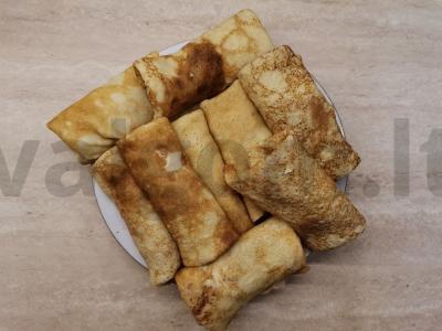 Naminiai blyneliai su mėsa pagrindine nuotrauka