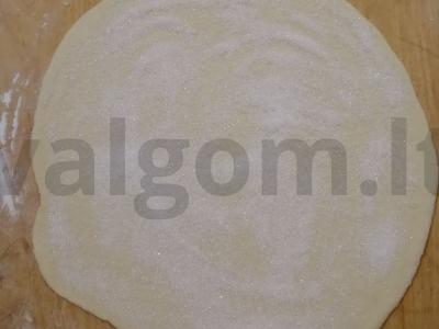 Cinamono ir cukraus bandelės Žingsnis 2