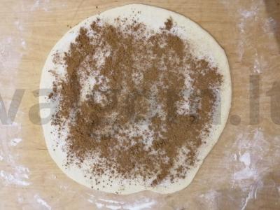 Cinamono ir cukraus bandelės Žingsnis 3